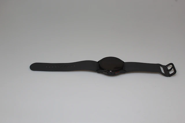 Samsung Watch5 16GB Graphite - Excellent Condition