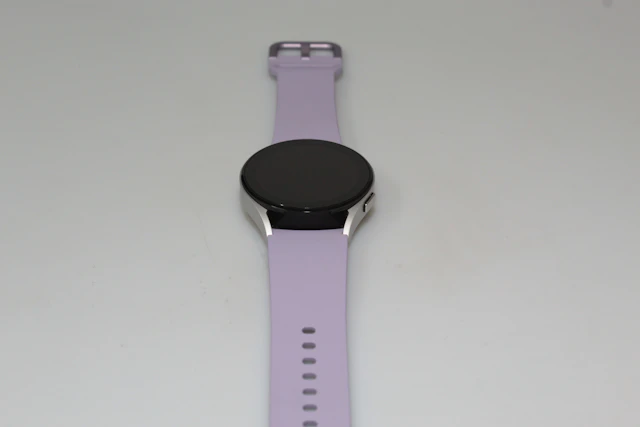 Samsung Watch5 16GB Sapphire - Like New Condition