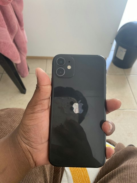 Apple iPhone 11