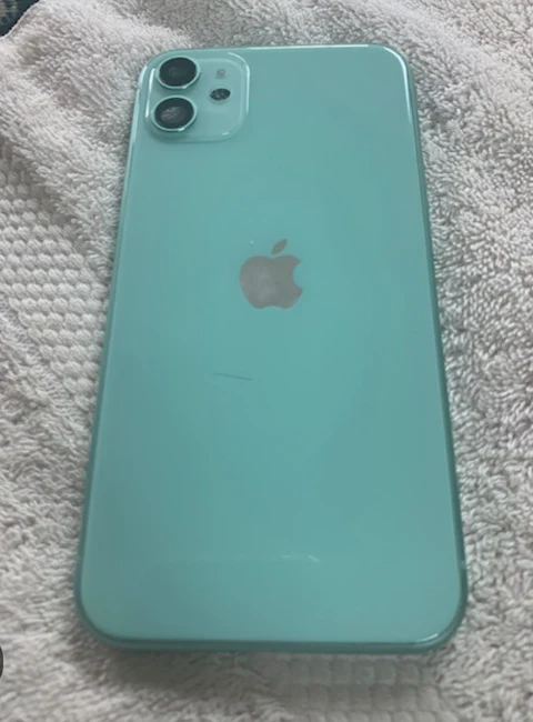 iPhone 11 64GB Green - Slightly Damaged Condition