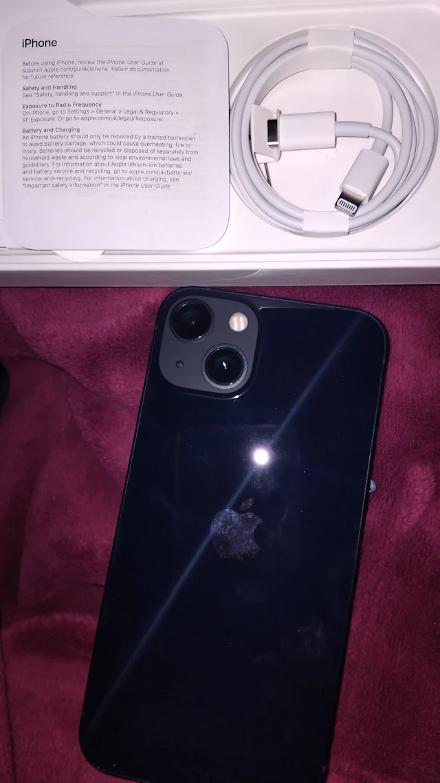 Apple iPhone 13