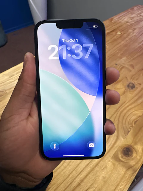 iPhone 13 128GB Midnight - Like New Condition