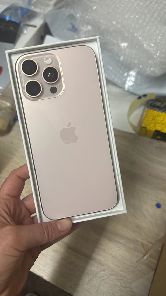 Apple iPhone 16 Pro Max