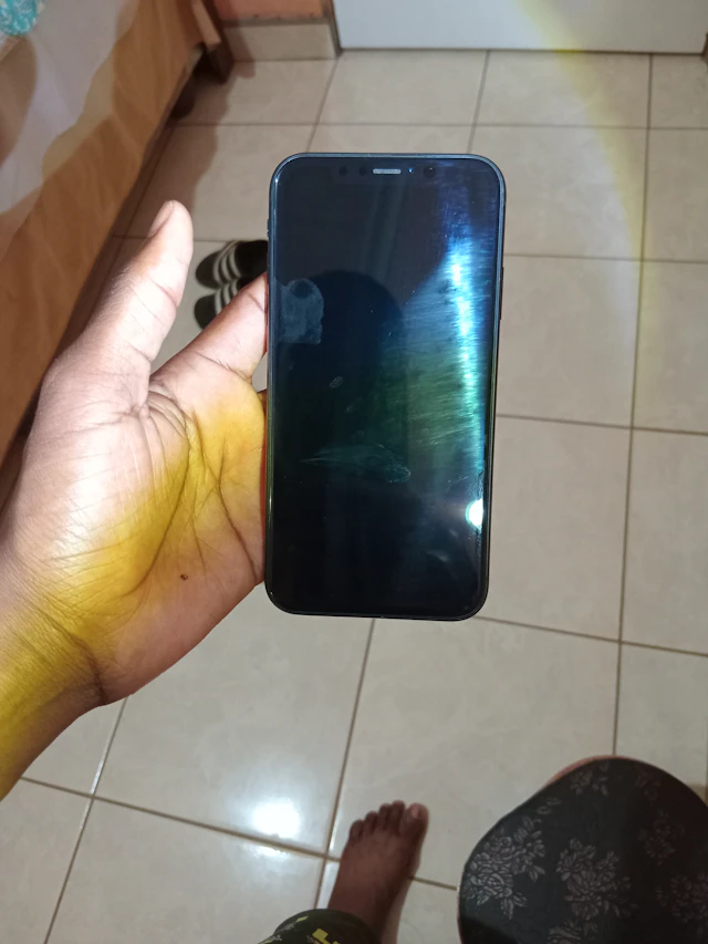 Apple iPhone XR