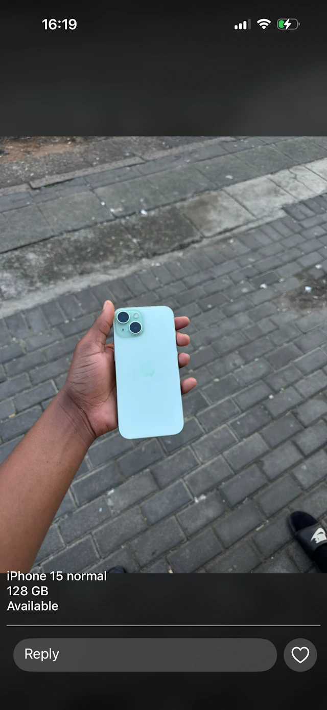 Apple iPhone 15