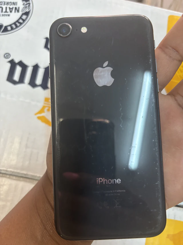 Apple iPhone 8