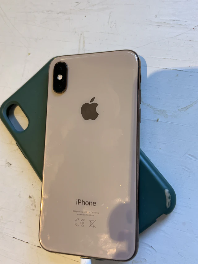 Apple iPhone XS