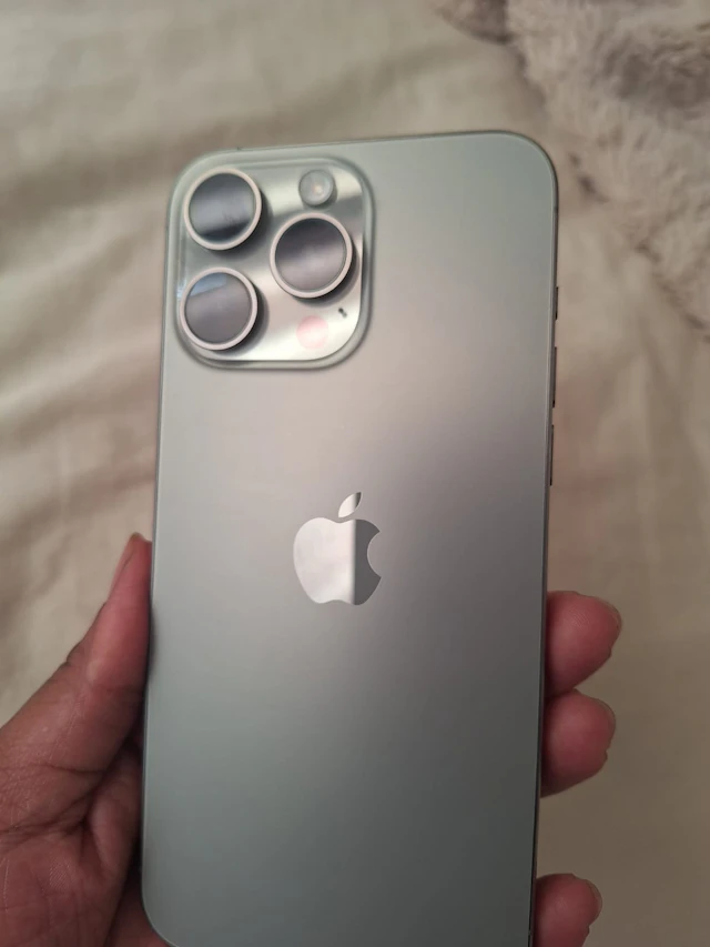 Apple iPhone 15 Pro Max