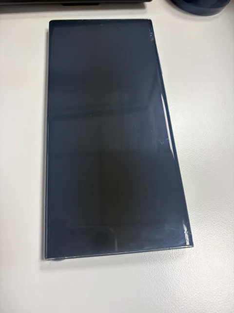 Samsung S22 Ultra 5G 512GB Phantom Black - Slightly Damaged Condition